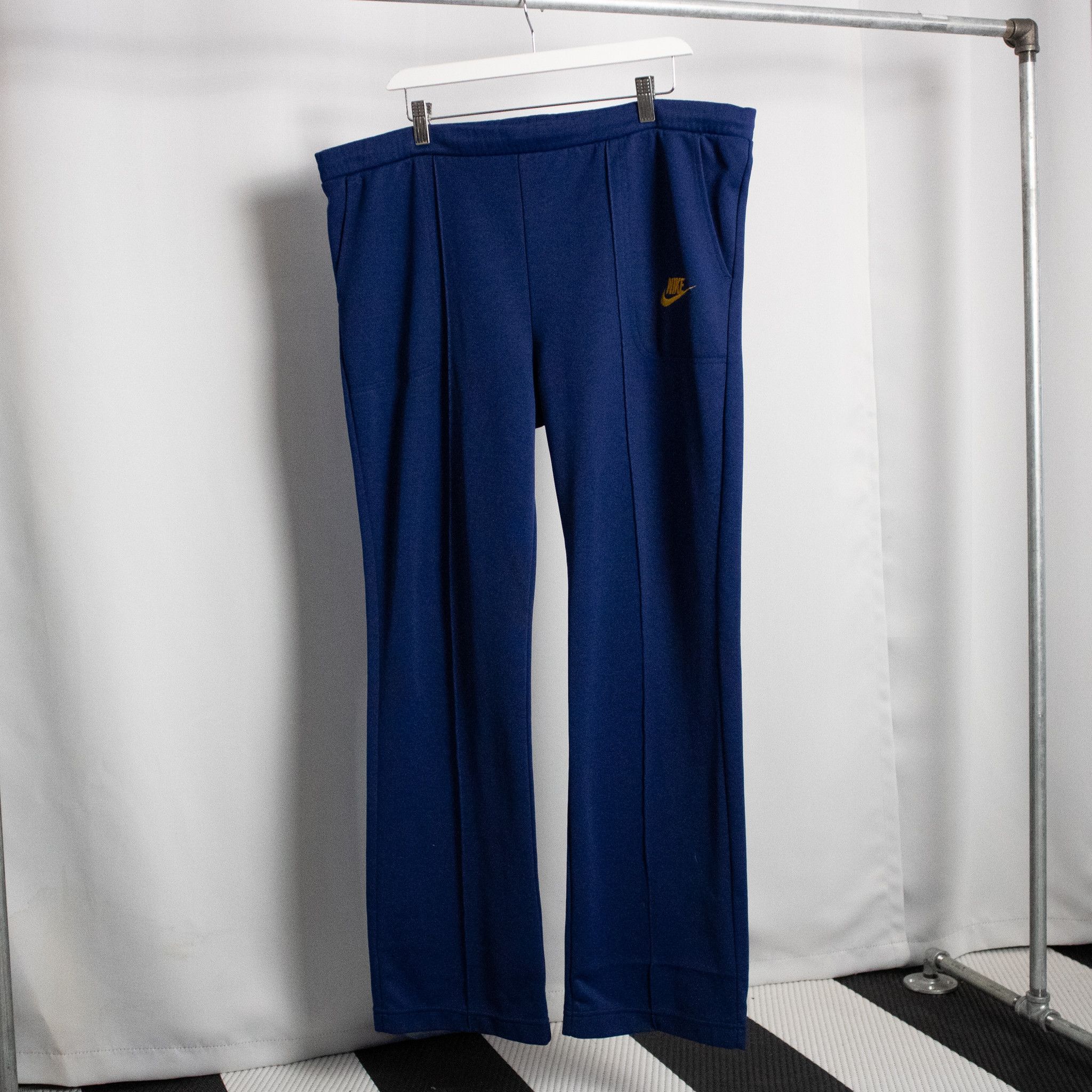 1980’S NIKE STRAIGHT CUT SWEATPANTS / 40x32