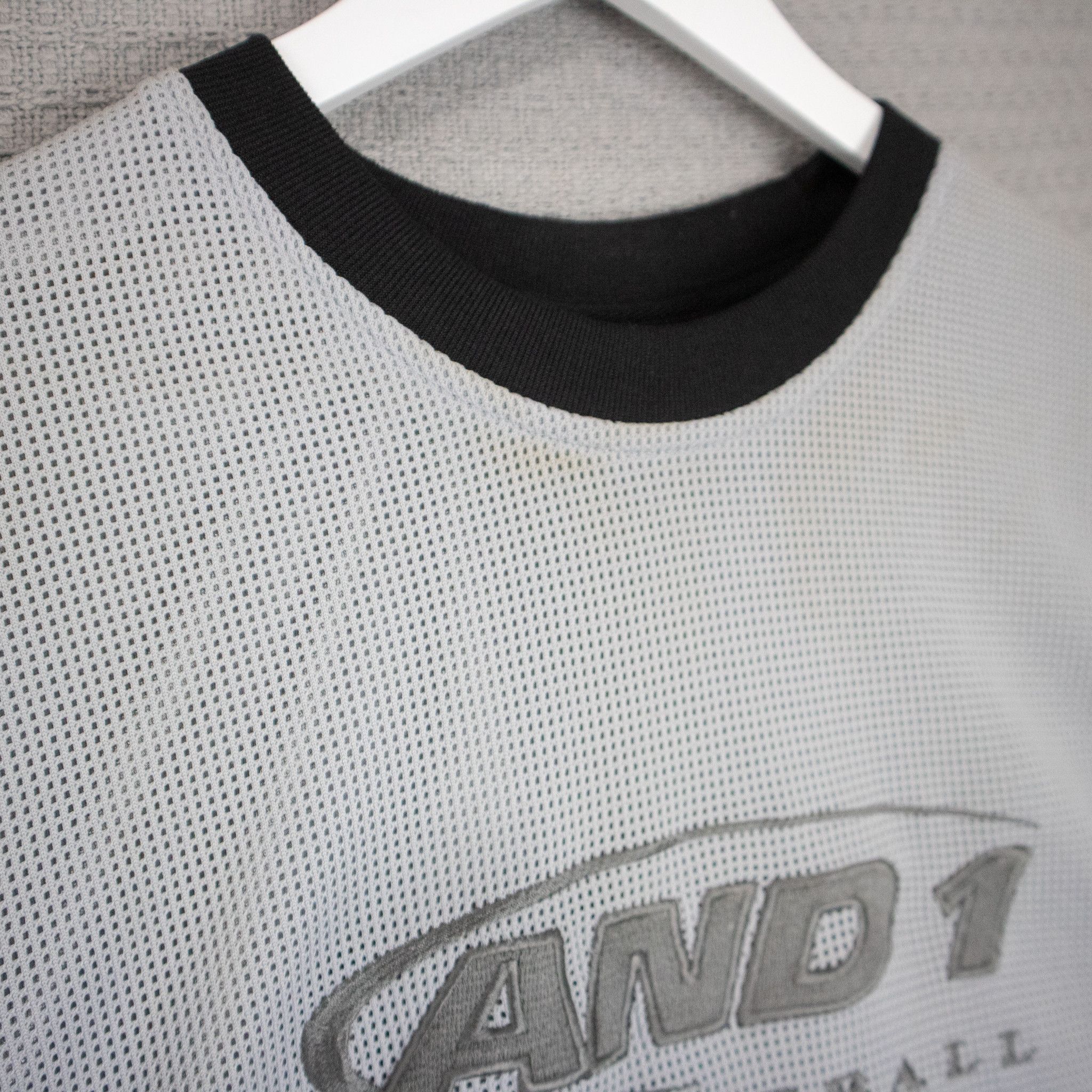 And1 Basketball Vintage 2000s streetwear #1 Jersey Front detail