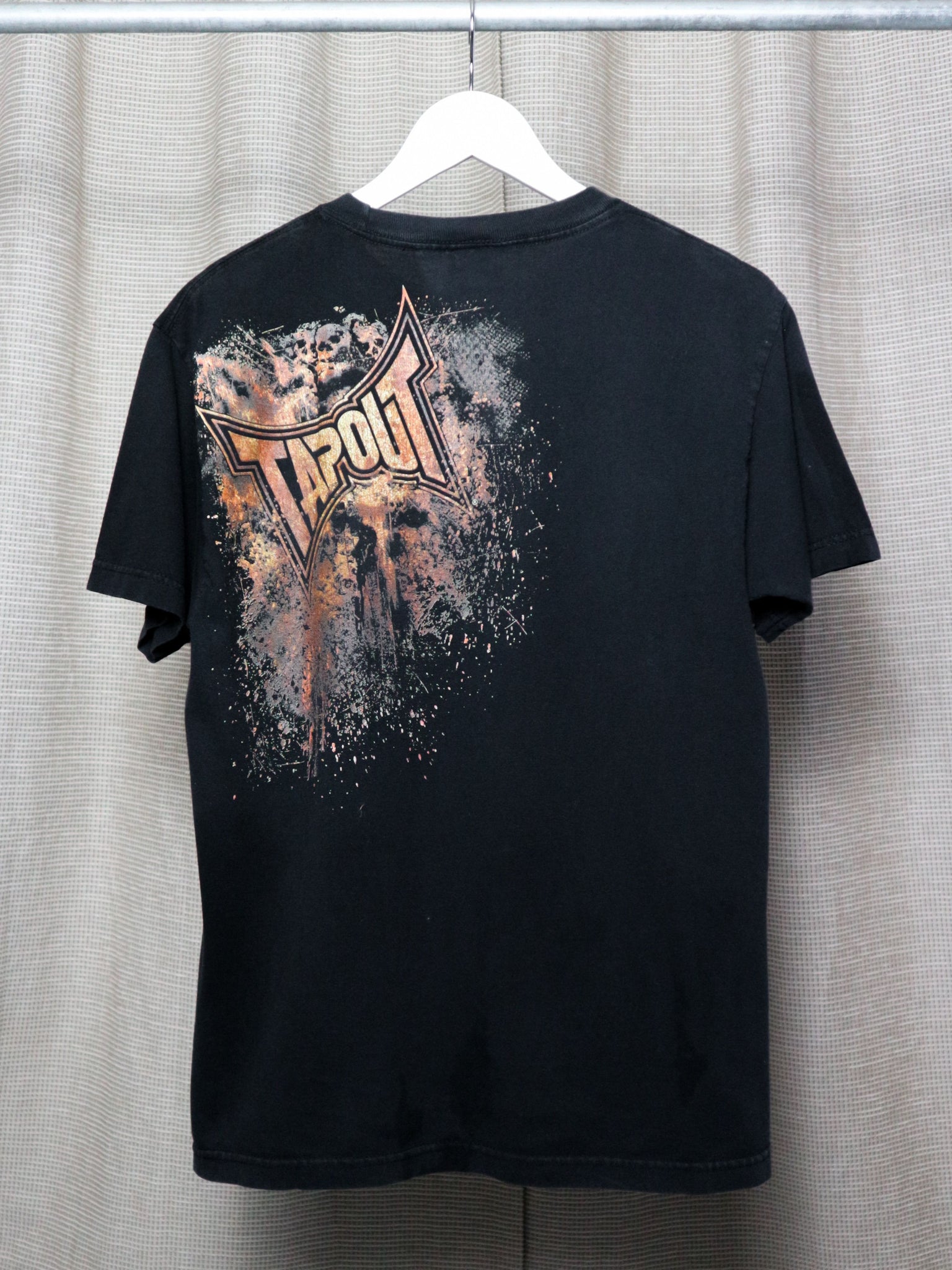 2000s TAPOUT GASMASK AOP TEE / MEDIUM