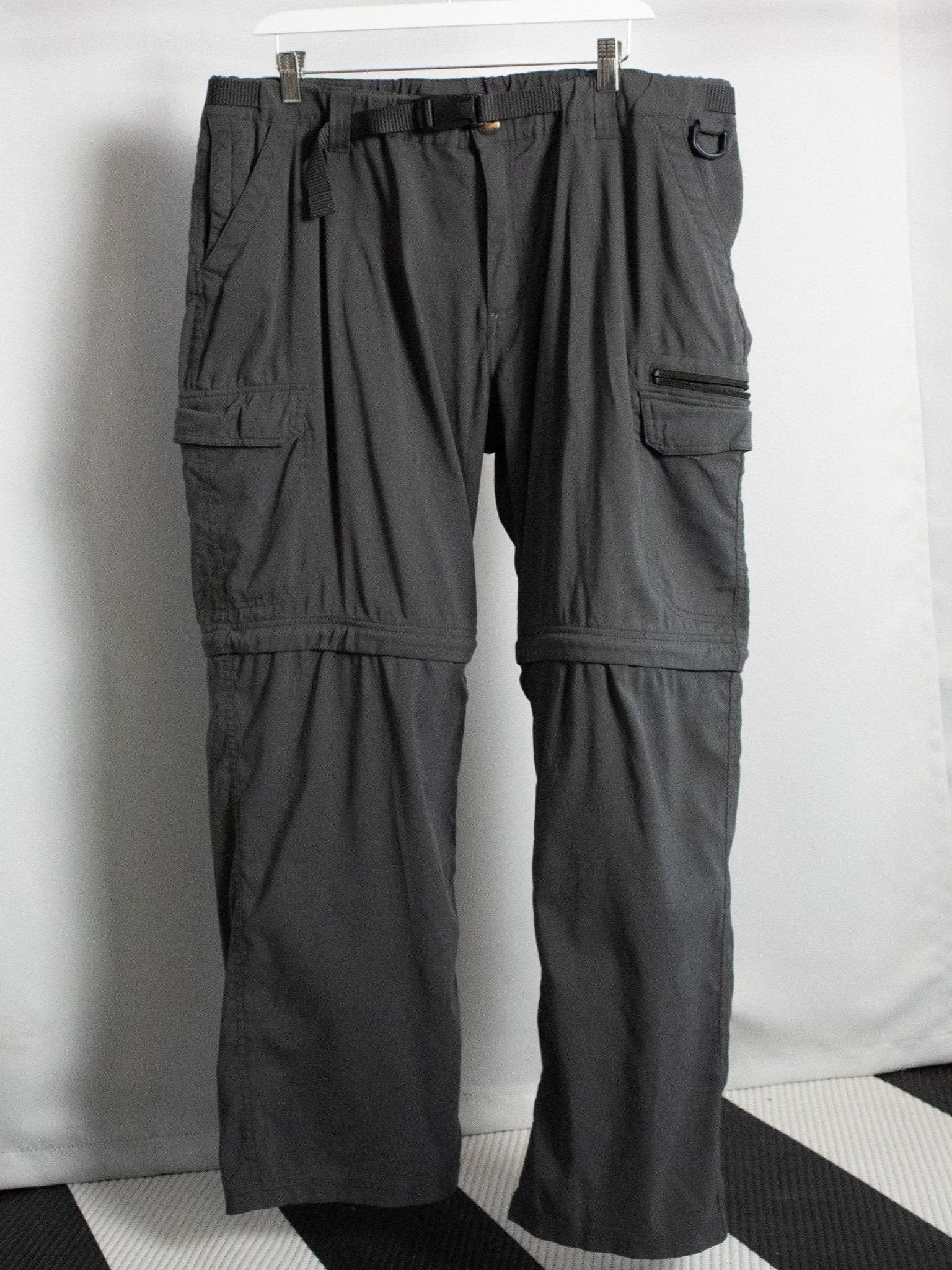 BC CLOTHING WIDE UTILITY CARGO NYLON PANTS / 38x32